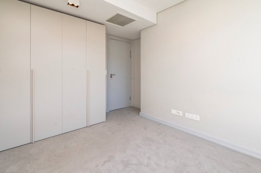 To Let 1 Bedroom Property for Rent in Sea Point Western Cape